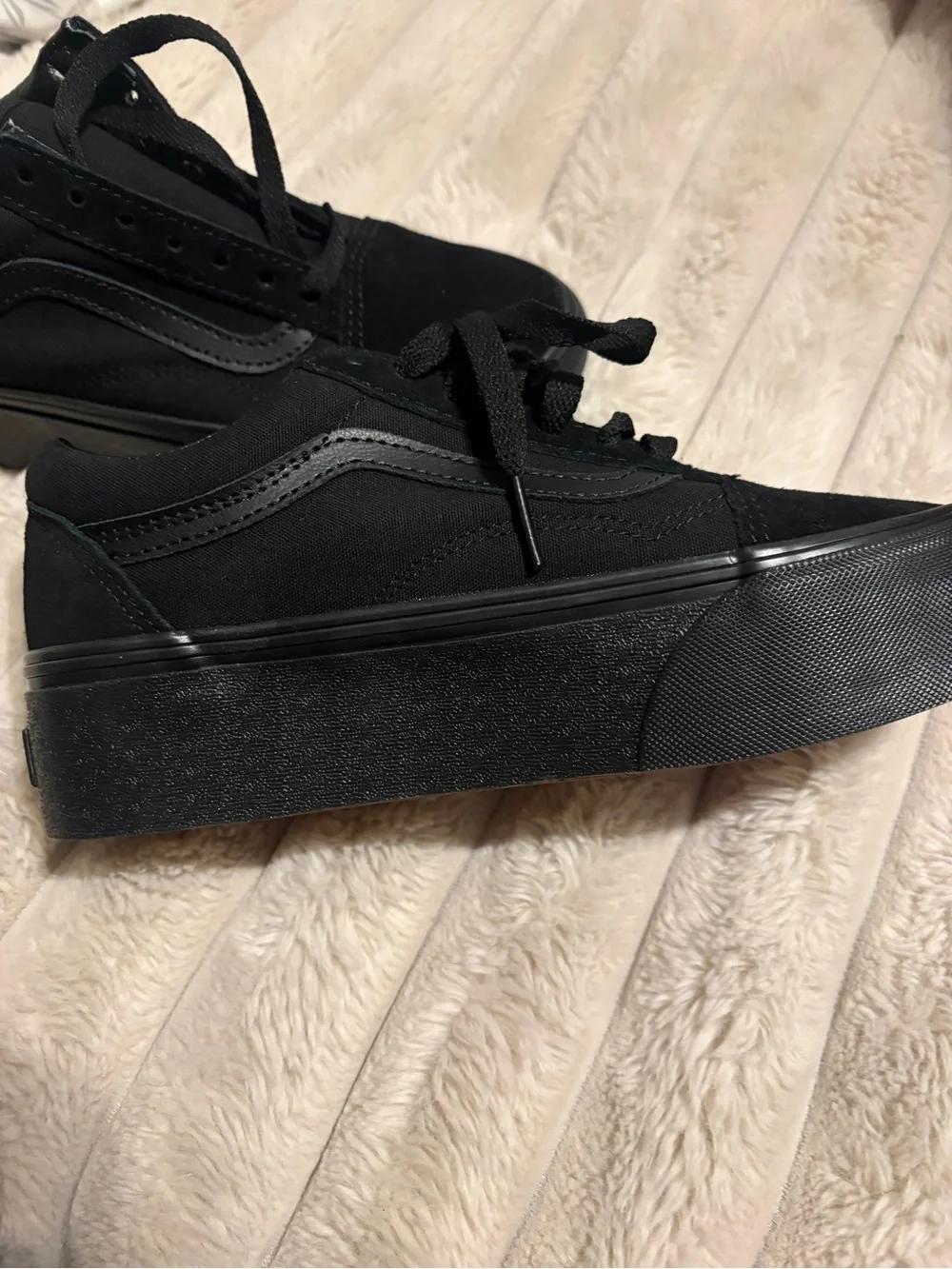 Vans Women's All-Black Platform Old Skool Sneakers